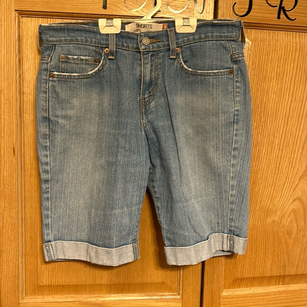 Levi’s 515 Shorts Sz. 6